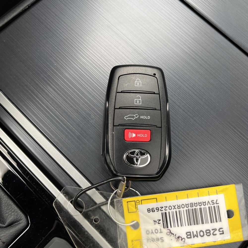 2024 Toyota Sequoia Platinum