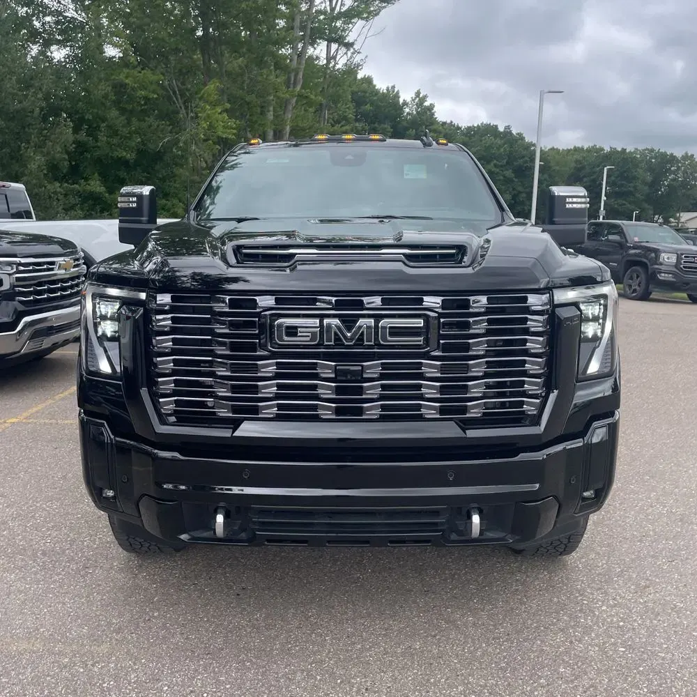 2025 GMC Sierra 2500HD Denali Ultimate