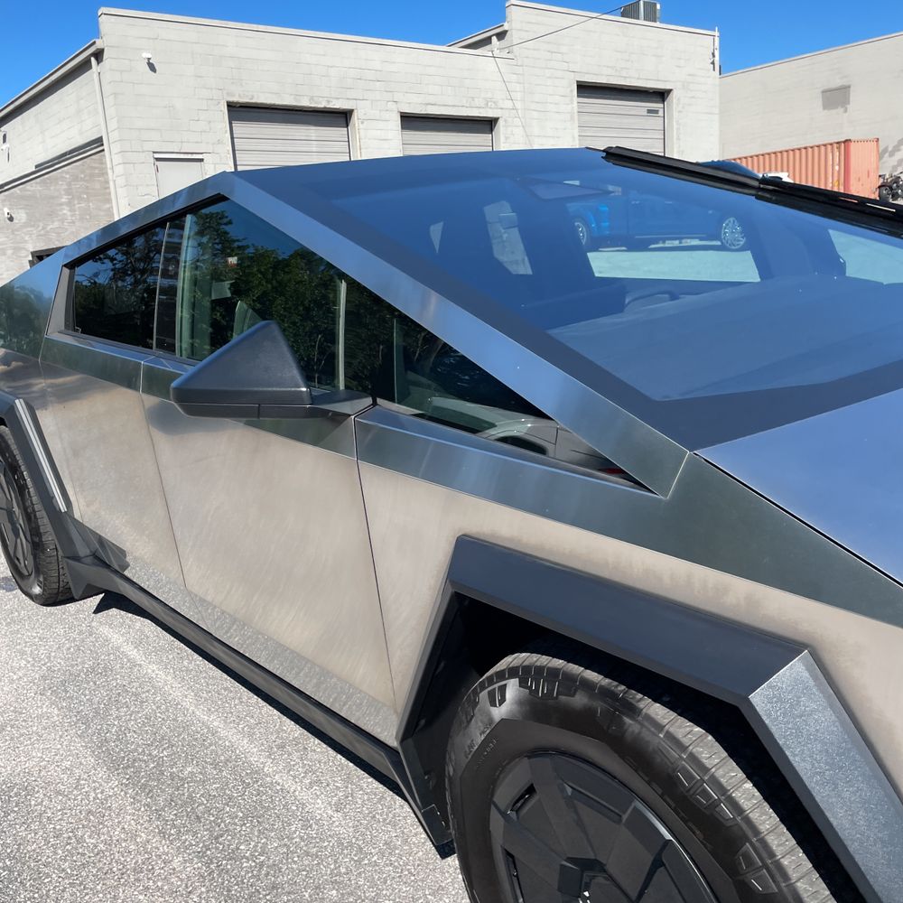 2024 Tesla Cybertruck Base
