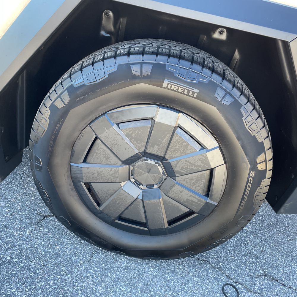 2024 Tesla Cybertruck Base