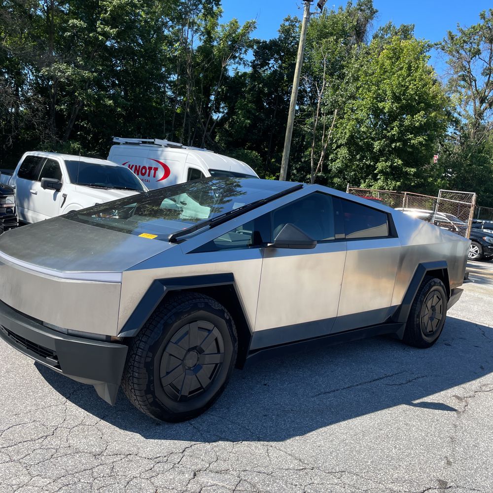 2024 Tesla Cybertruck Base