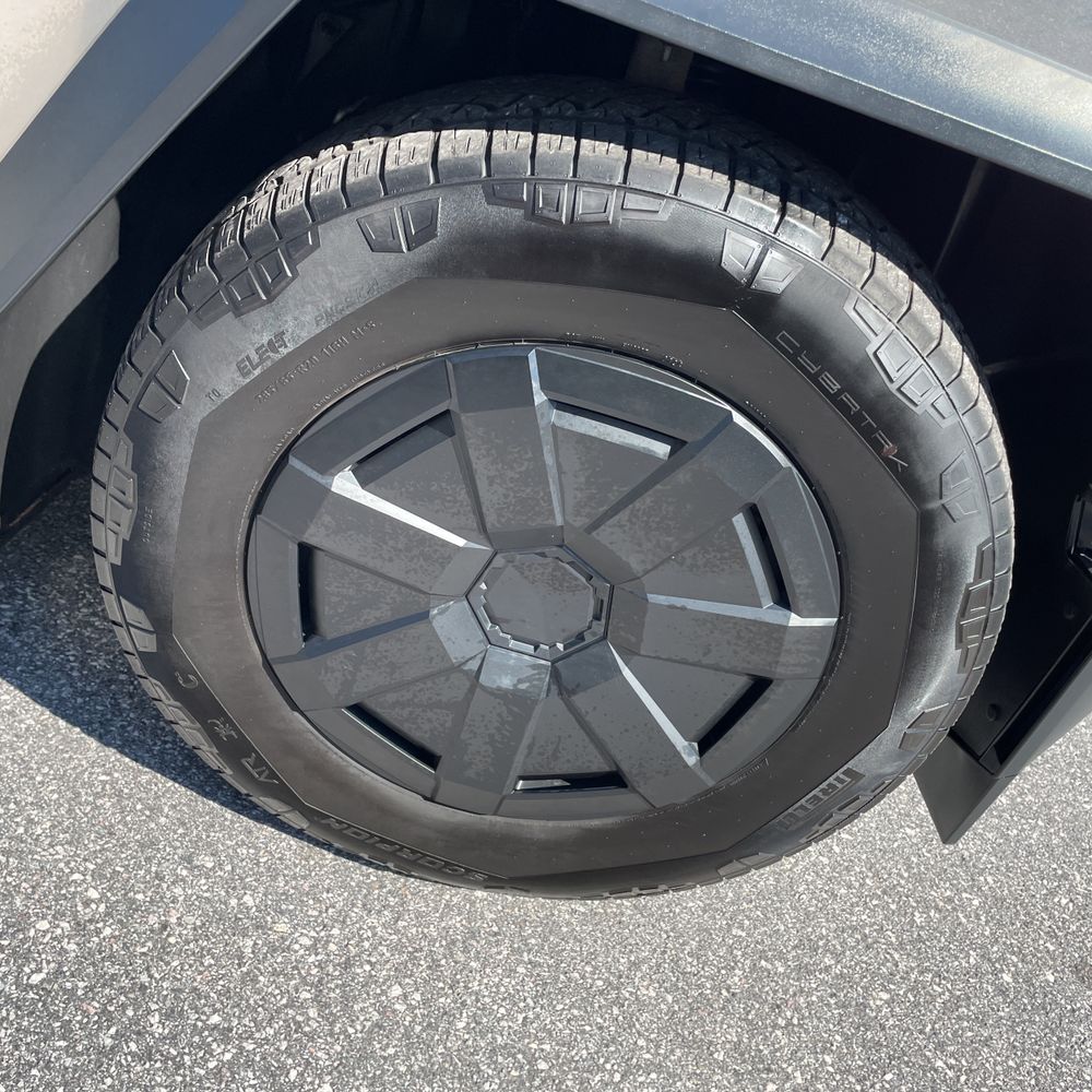 2024 Tesla Cybertruck Base