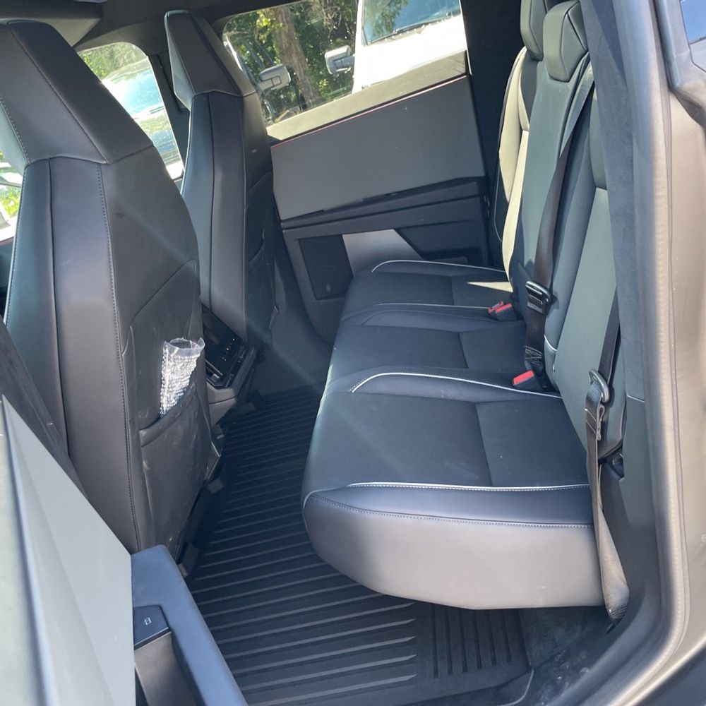2024 Tesla Cybertruck Base