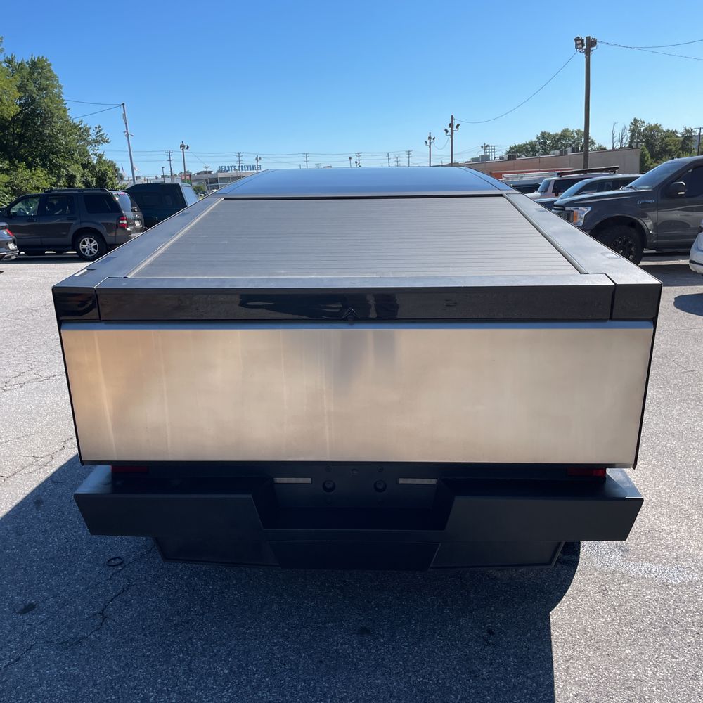 2024 Tesla Cybertruck Base