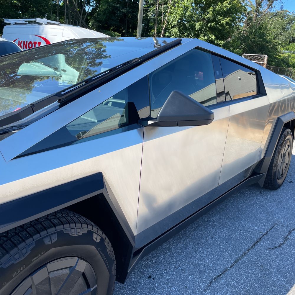 2024 Tesla Cybertruck Base