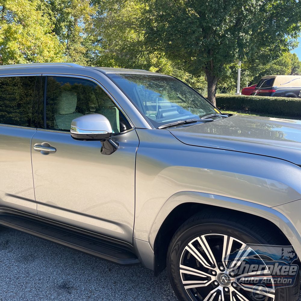 2024 Lexus LX 600 Luxury