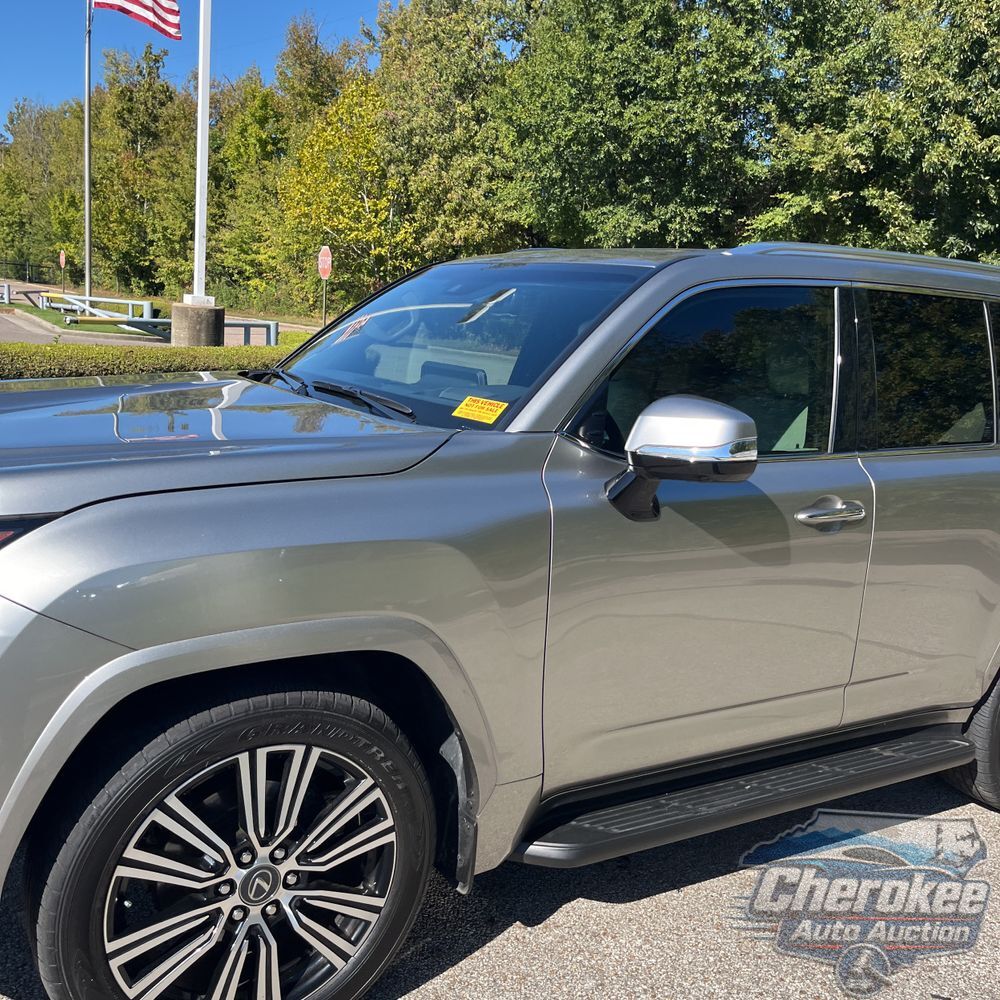 2024 Lexus LX 600 Luxury
