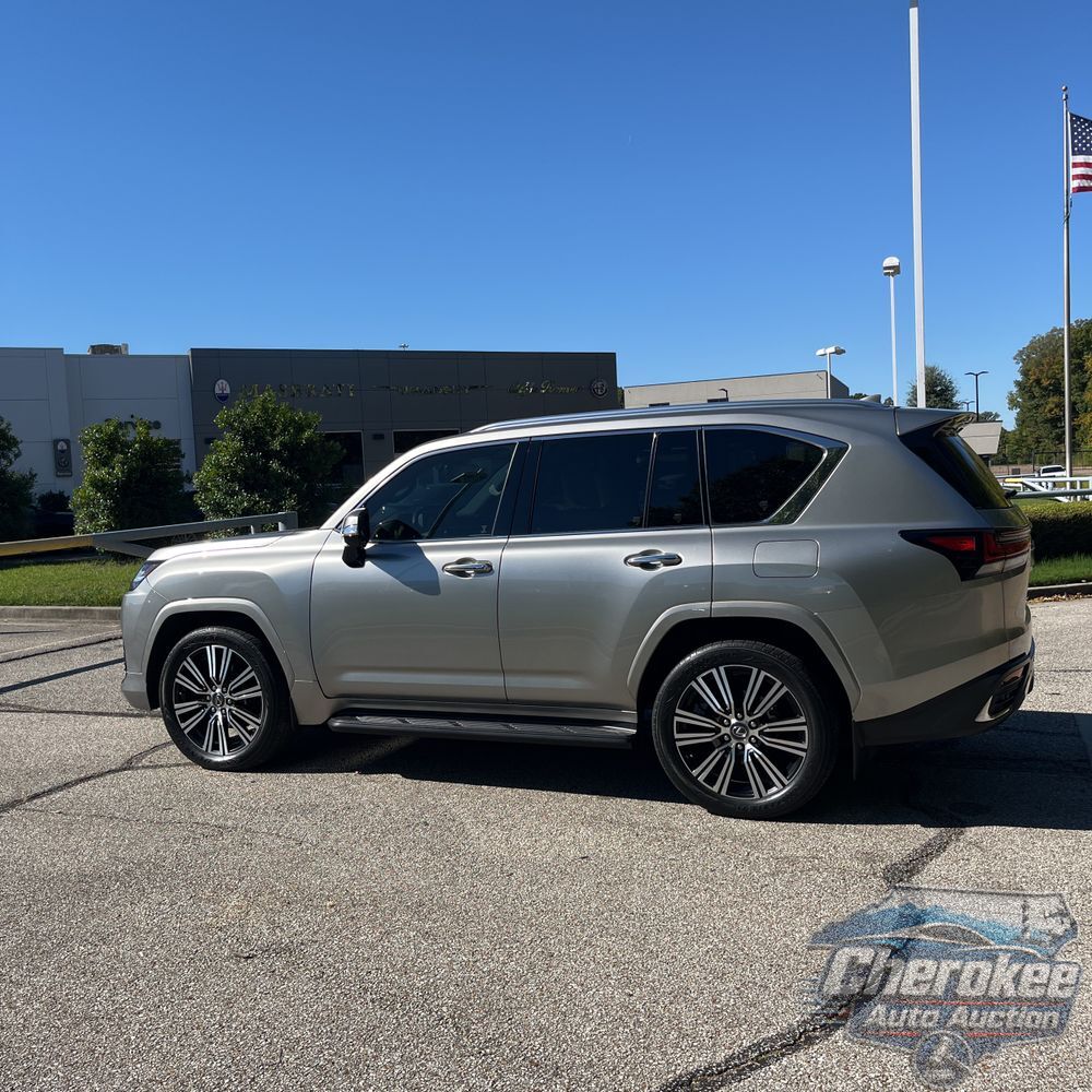 2024 Lexus LX 600 Luxury