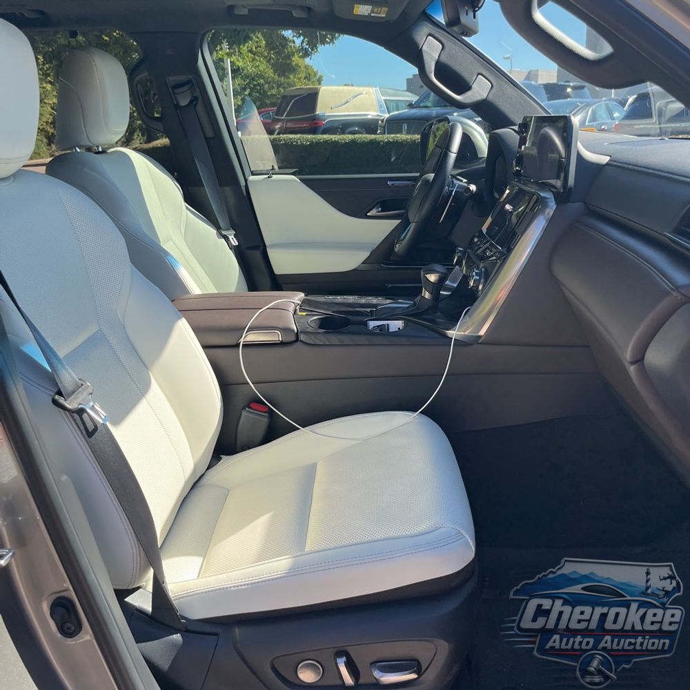 2024 Lexus LX 600 Luxury