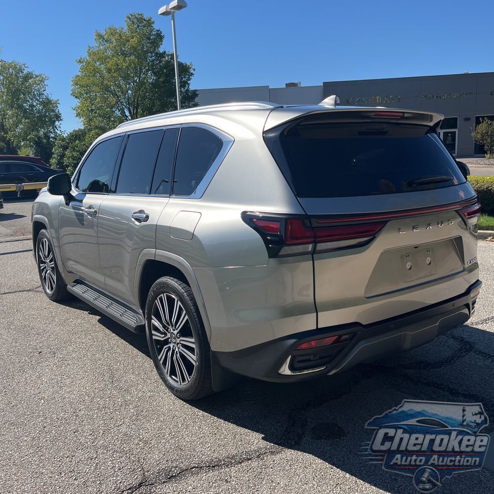 2024 Lexus LX 600 Luxury