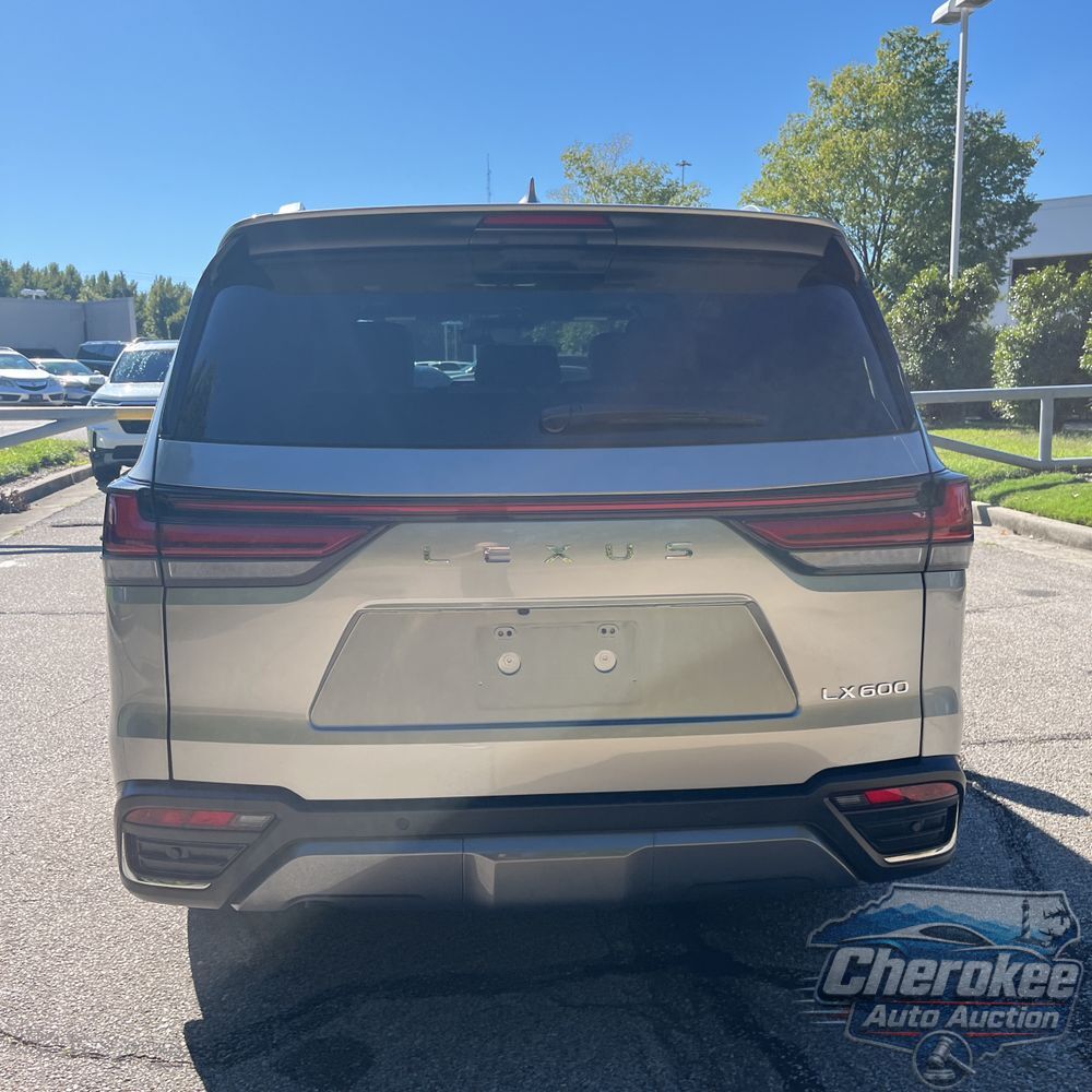 2024 Lexus LX 600 Luxury