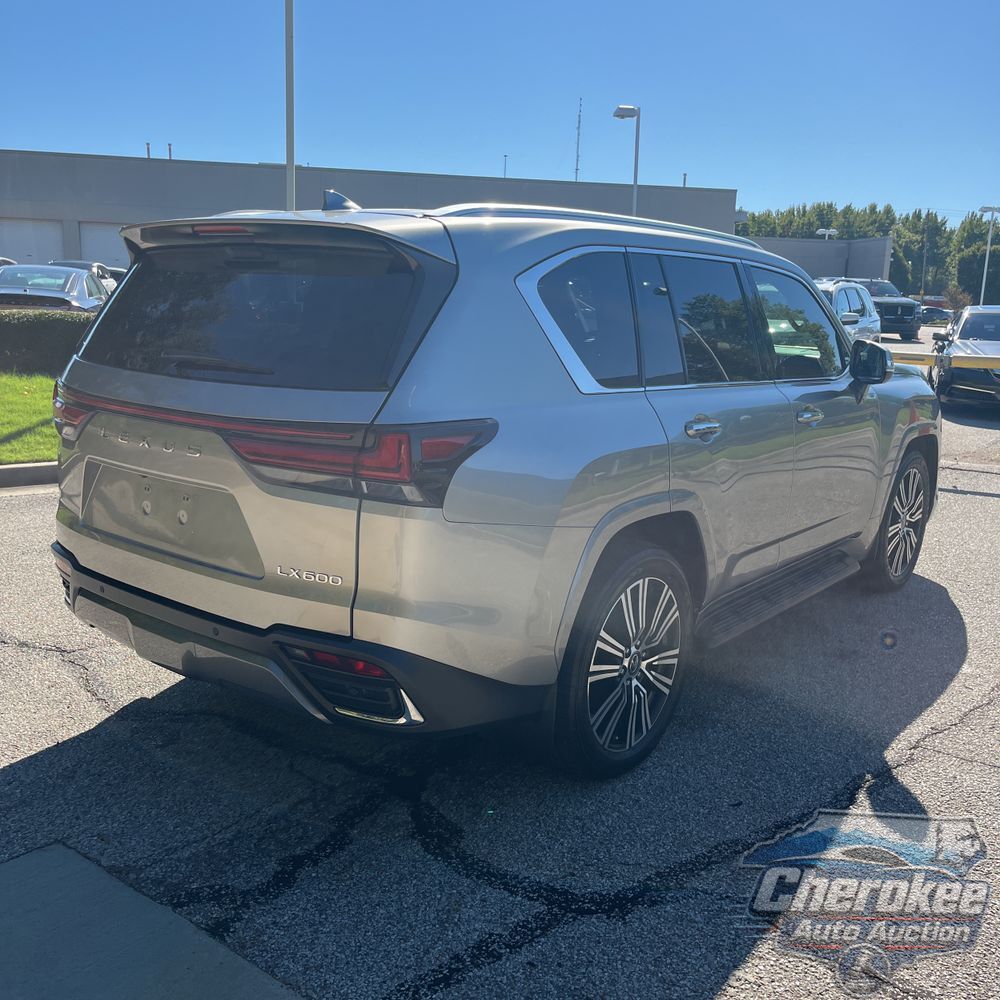 2024 Lexus LX 600 Luxury