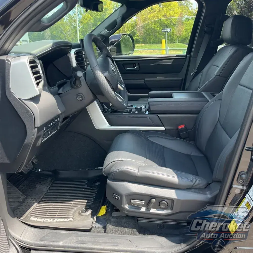 2025 Toyota Sequoia Platinum