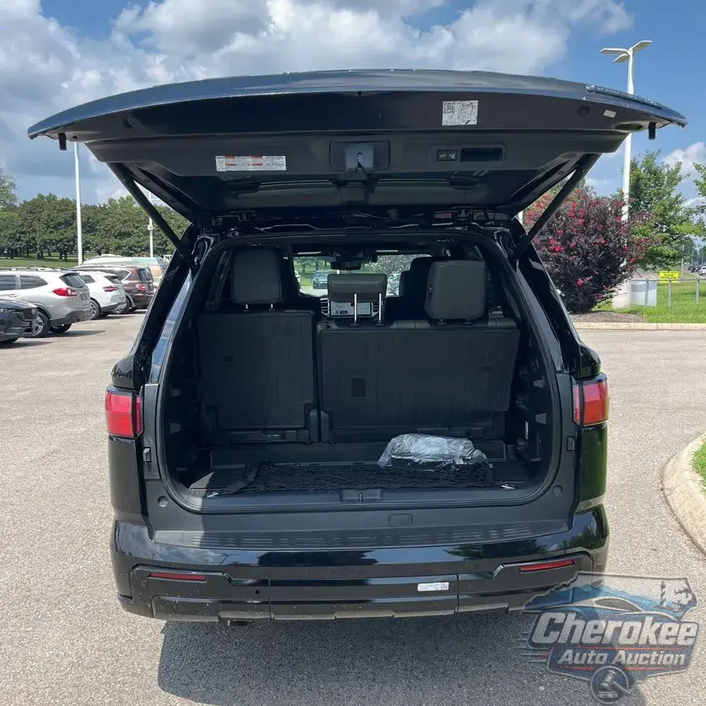 2025 Toyota Sequoia Platinum