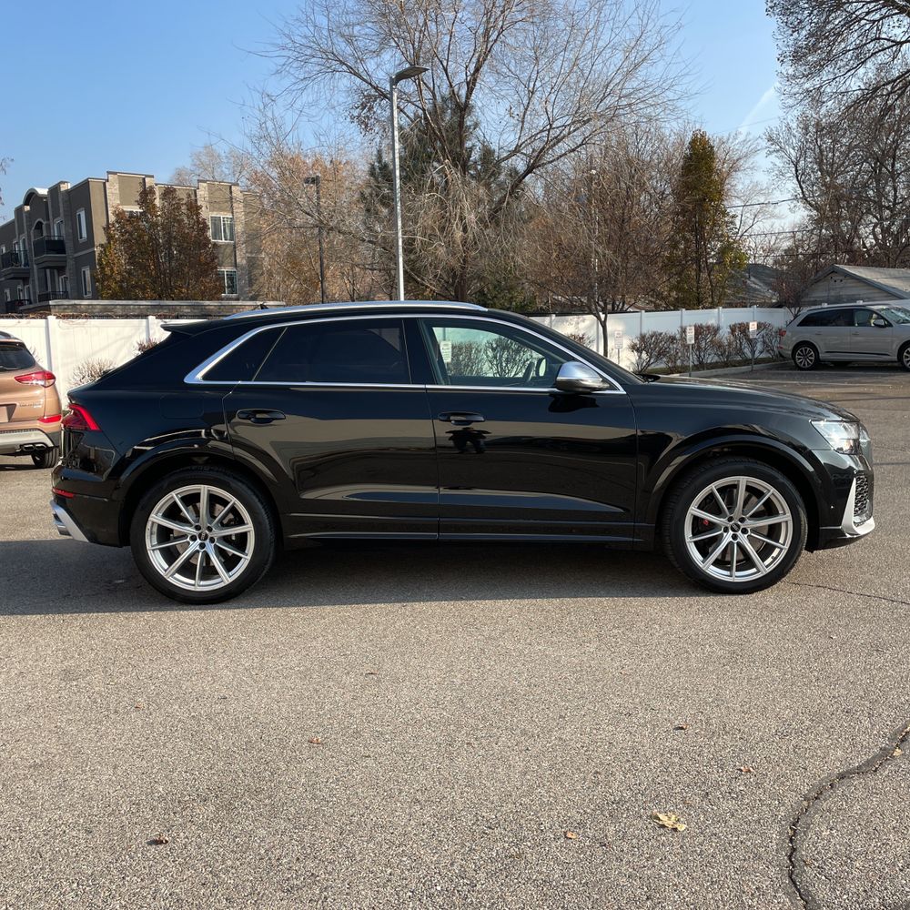 2022 Audi RS Q8