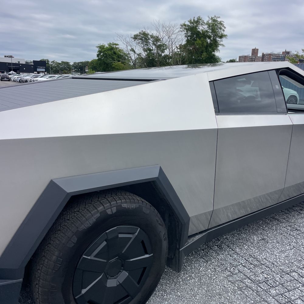 2024 Tesla Cybertruck Base