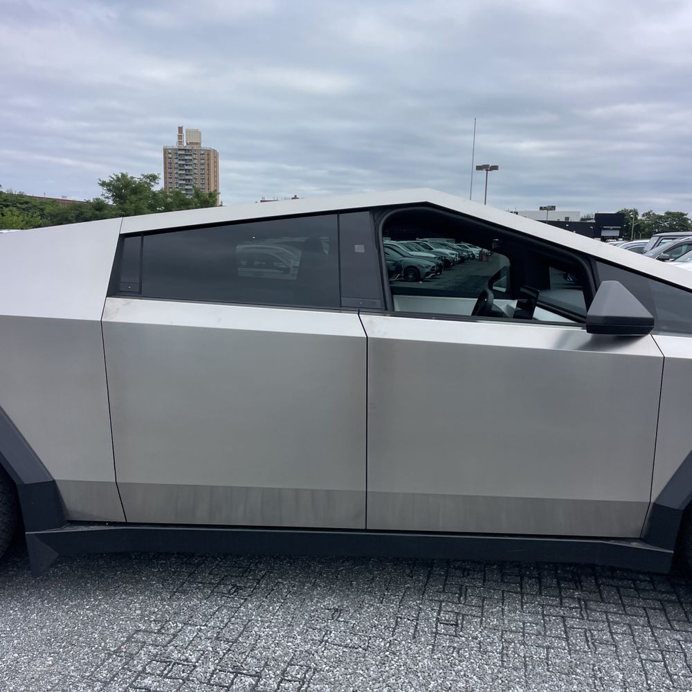 2024 Tesla Cybertruck Base
