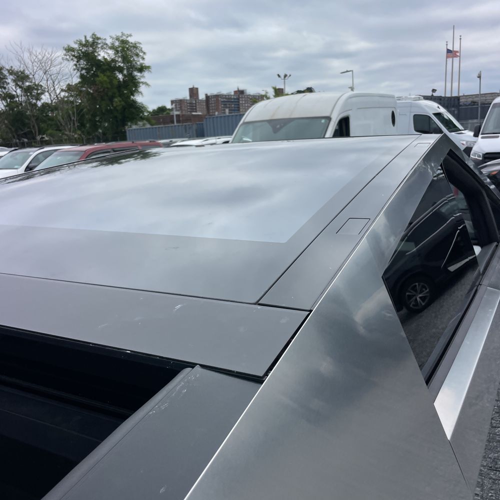 2024 Tesla Cybertruck Base