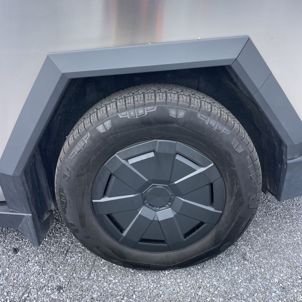 2024 Tesla Cybertruck Base