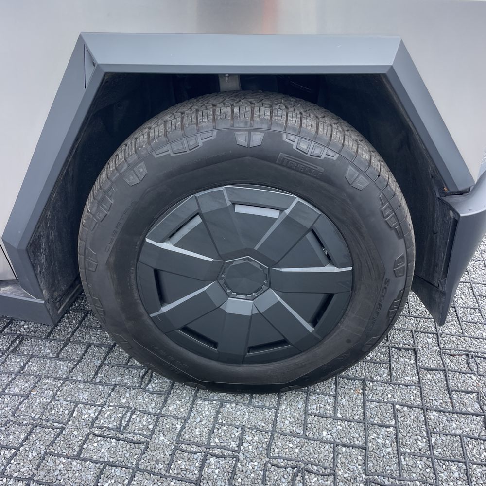 2024 Tesla Cybertruck Base