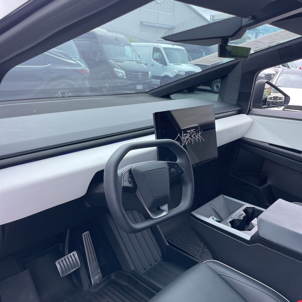 2024 Tesla Cybertruck Base