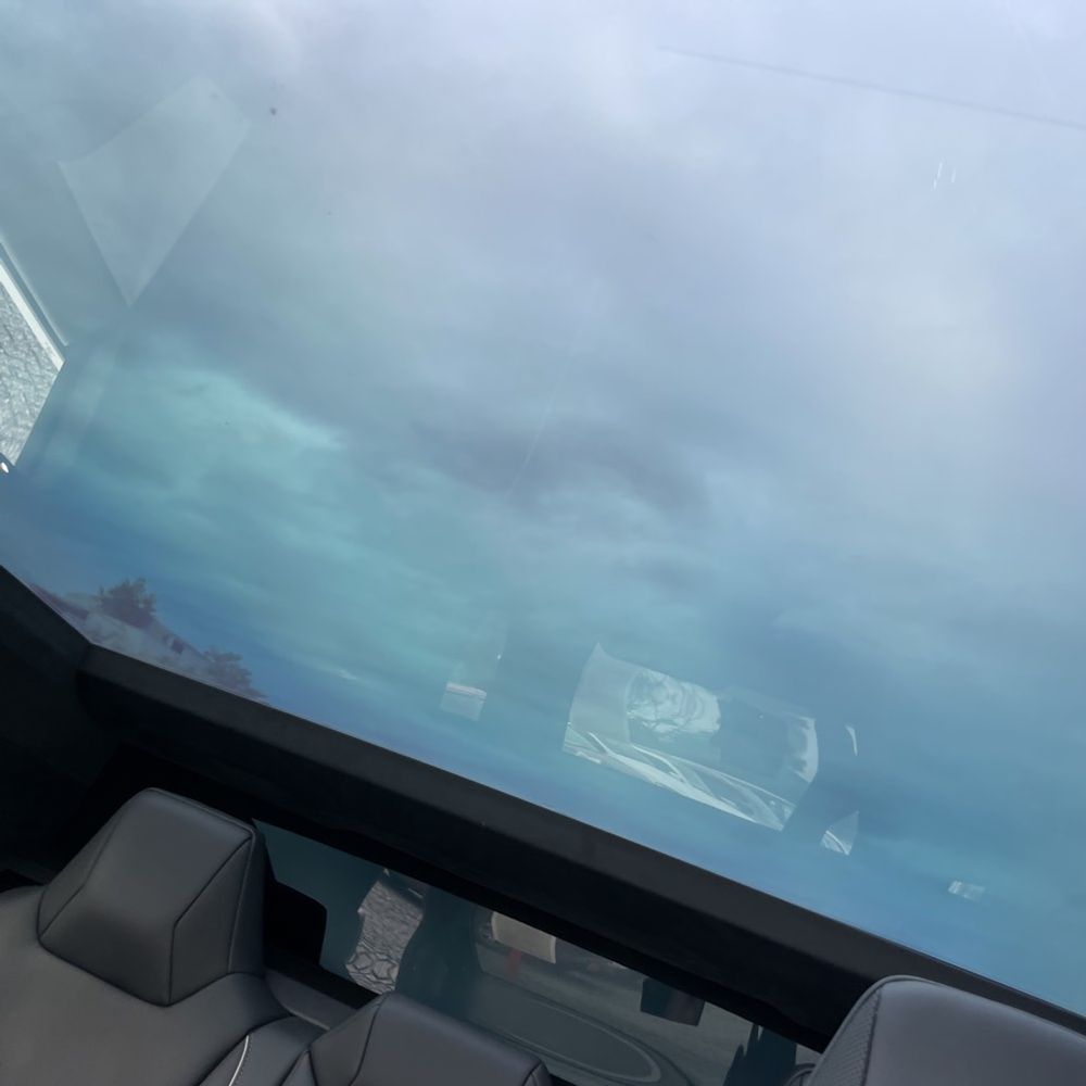 2024 Tesla Cybertruck Base