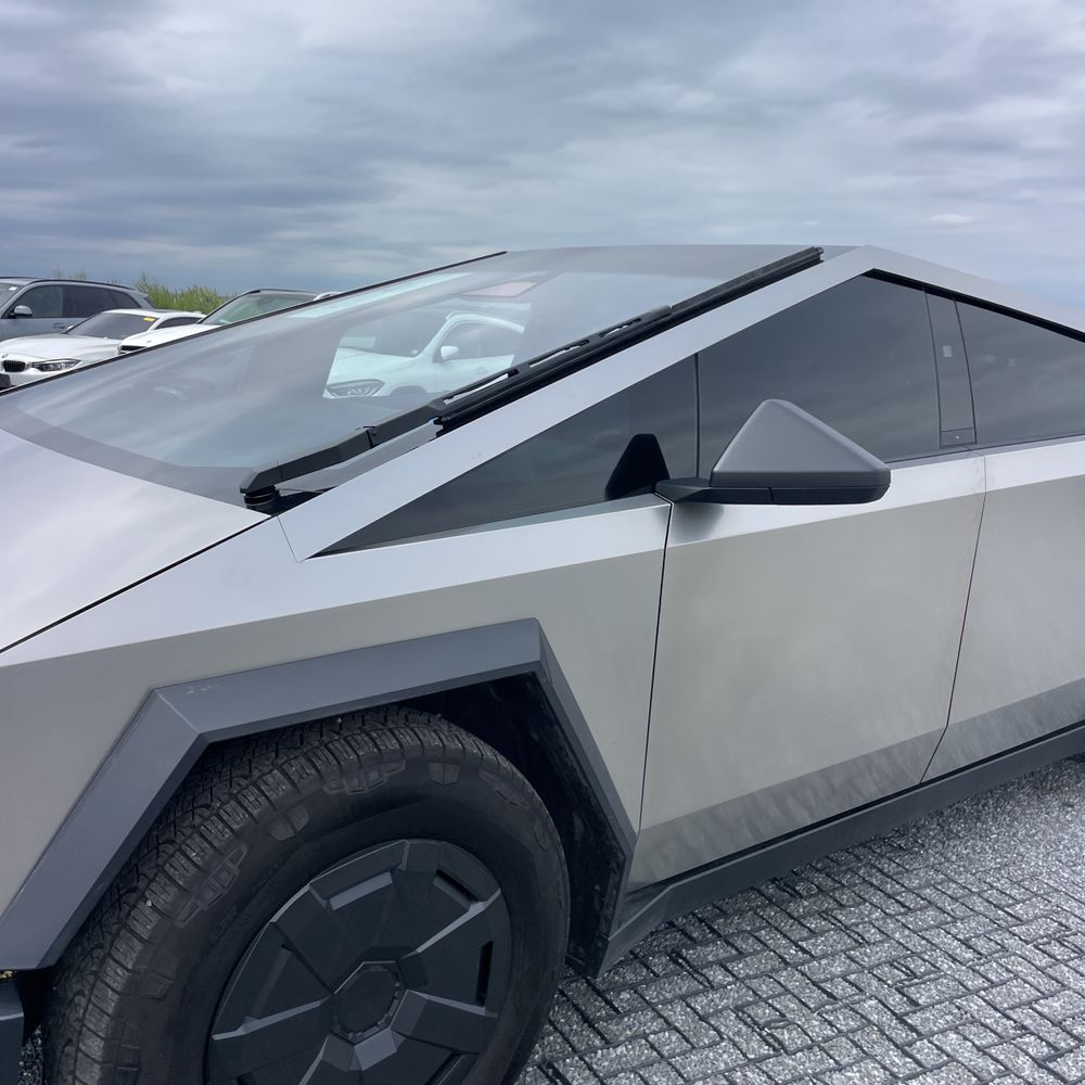2024 Tesla Cybertruck Base