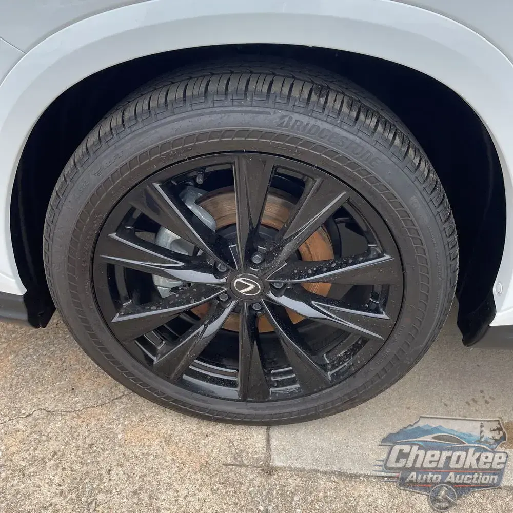 2025 Lexus NX 450h+ F SPORT Handling