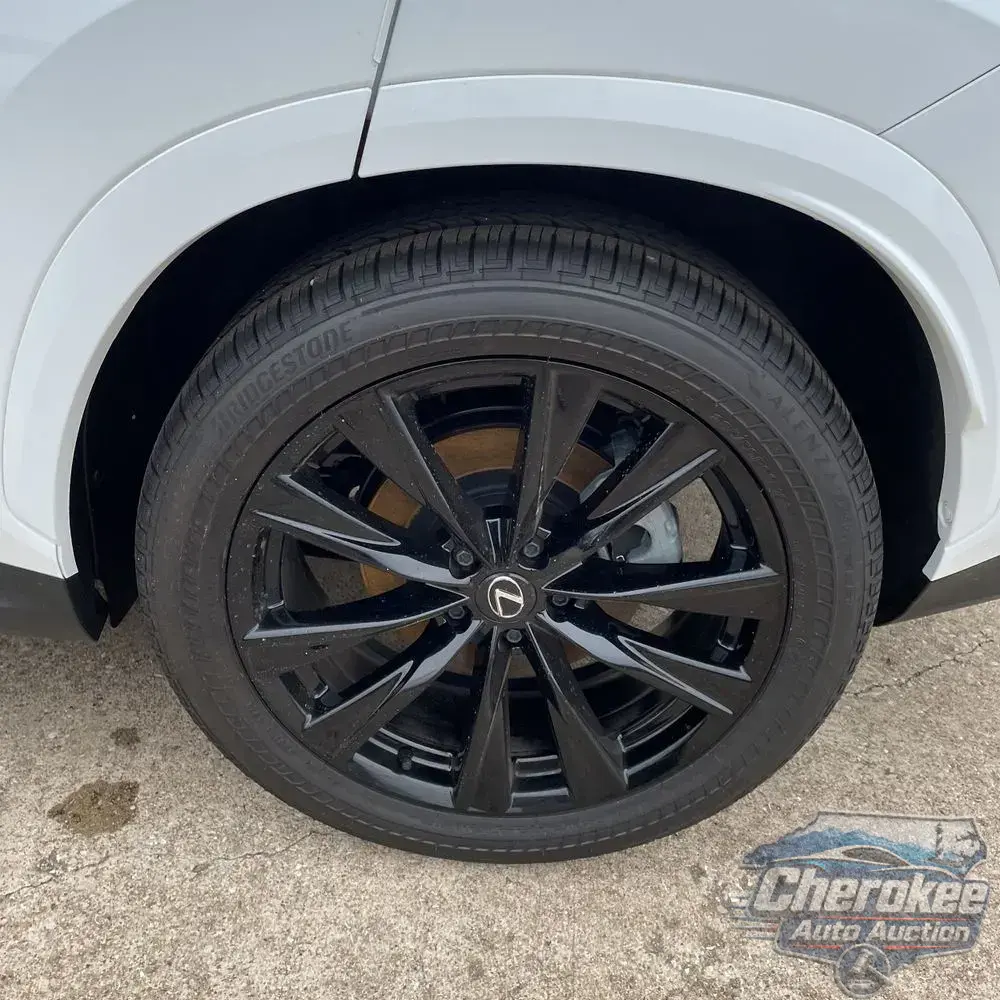 2025 Lexus NX 450h+ F SPORT Handling