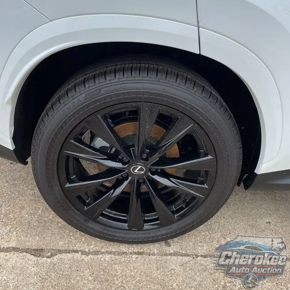 2025 Lexus NX 450h+ F SPORT Handling