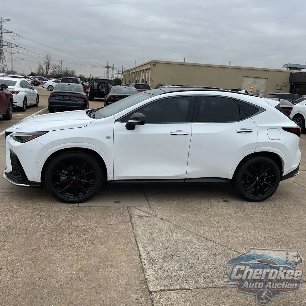 2025 Lexus NX 450h+ F SPORT Handling