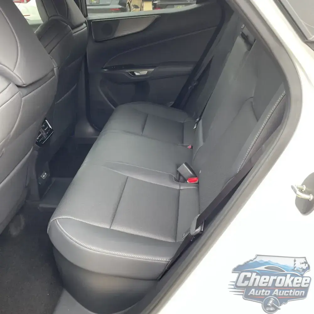 2025 Lexus NX 450h+ F SPORT Handling