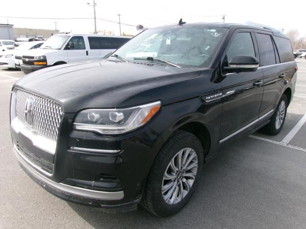 2023 Lincoln Navigator Standard