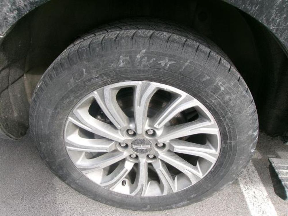 2023 Lincoln Navigator Standard