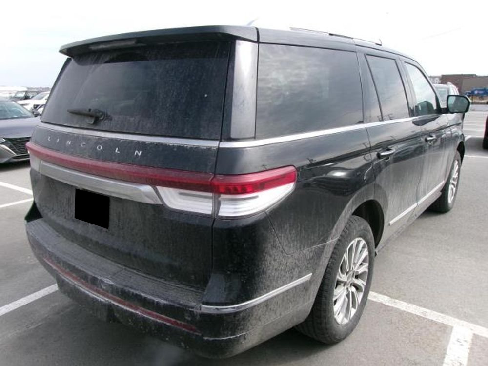 2023 Lincoln Navigator Standard
