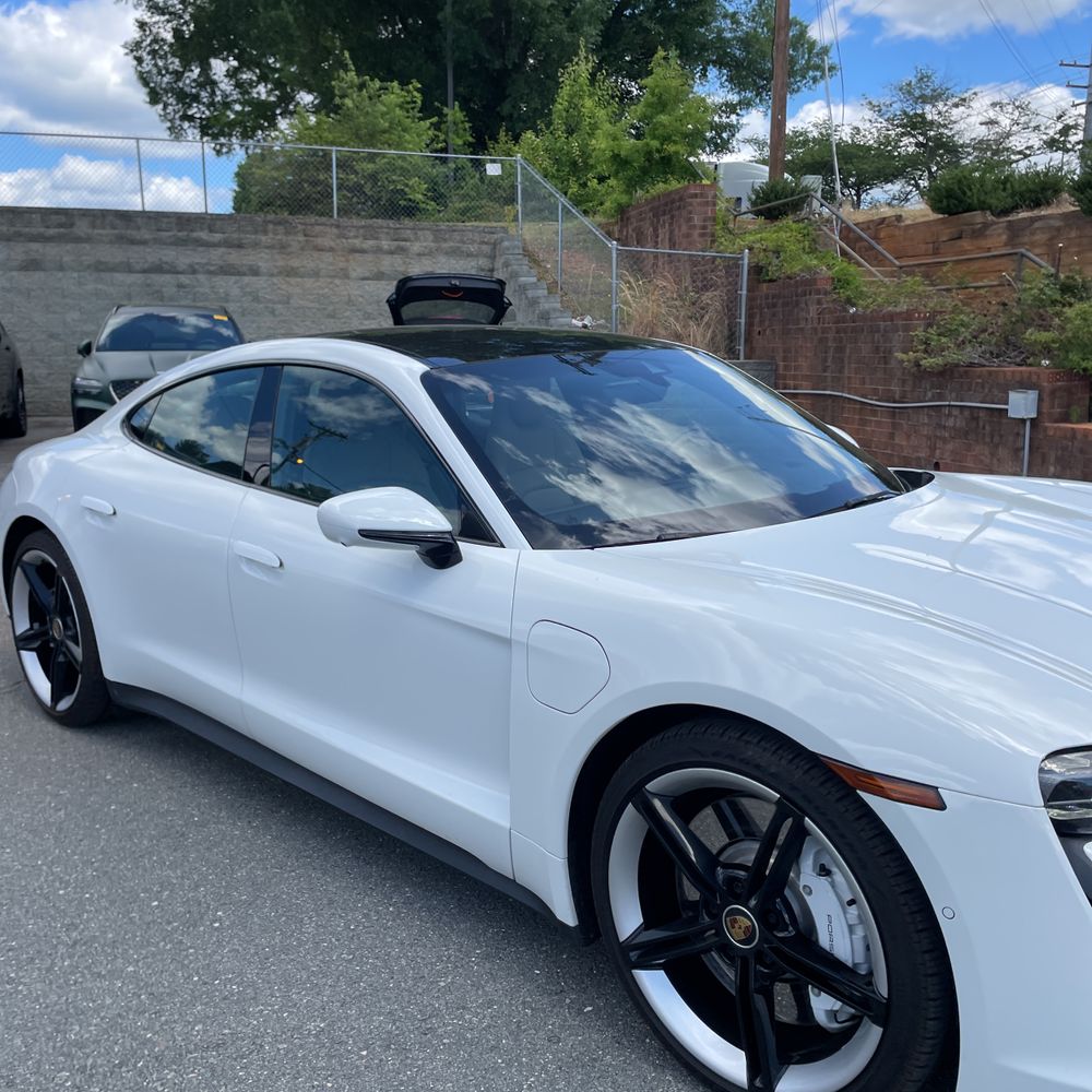 2022 Porsche Taycan Base