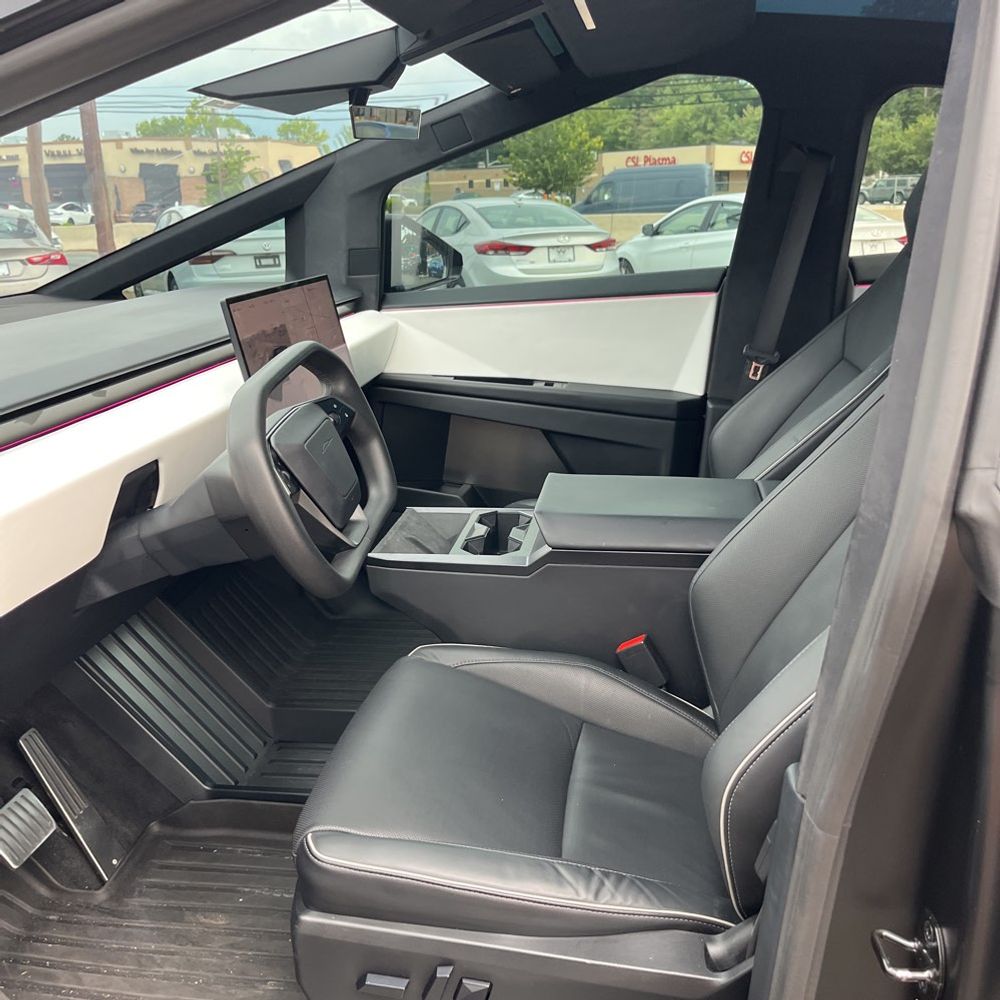 2024 Tesla Cybertruck Foundation Edition