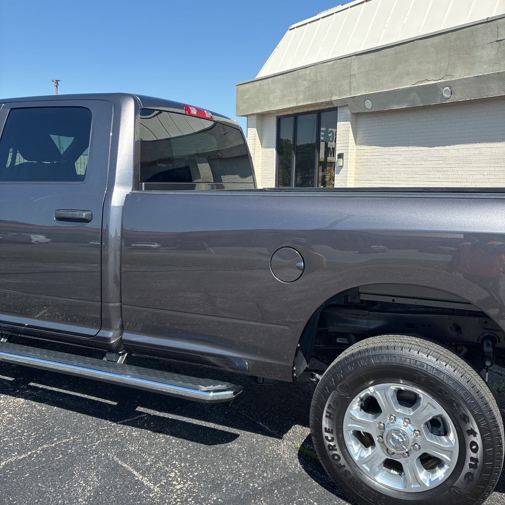 2026 Ram 2500 Big Horn Crew Cab 4x4 8' Box