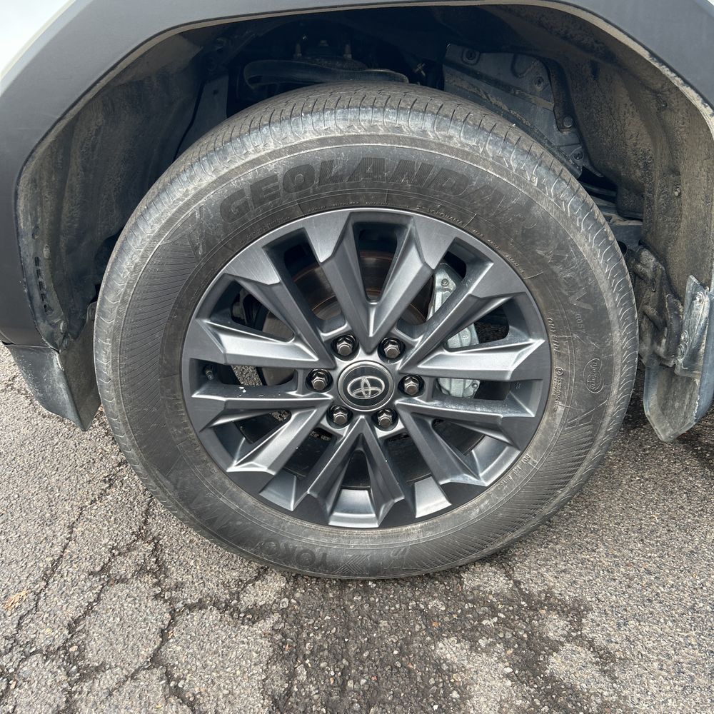 2025 Toyota Land Cruiser Base