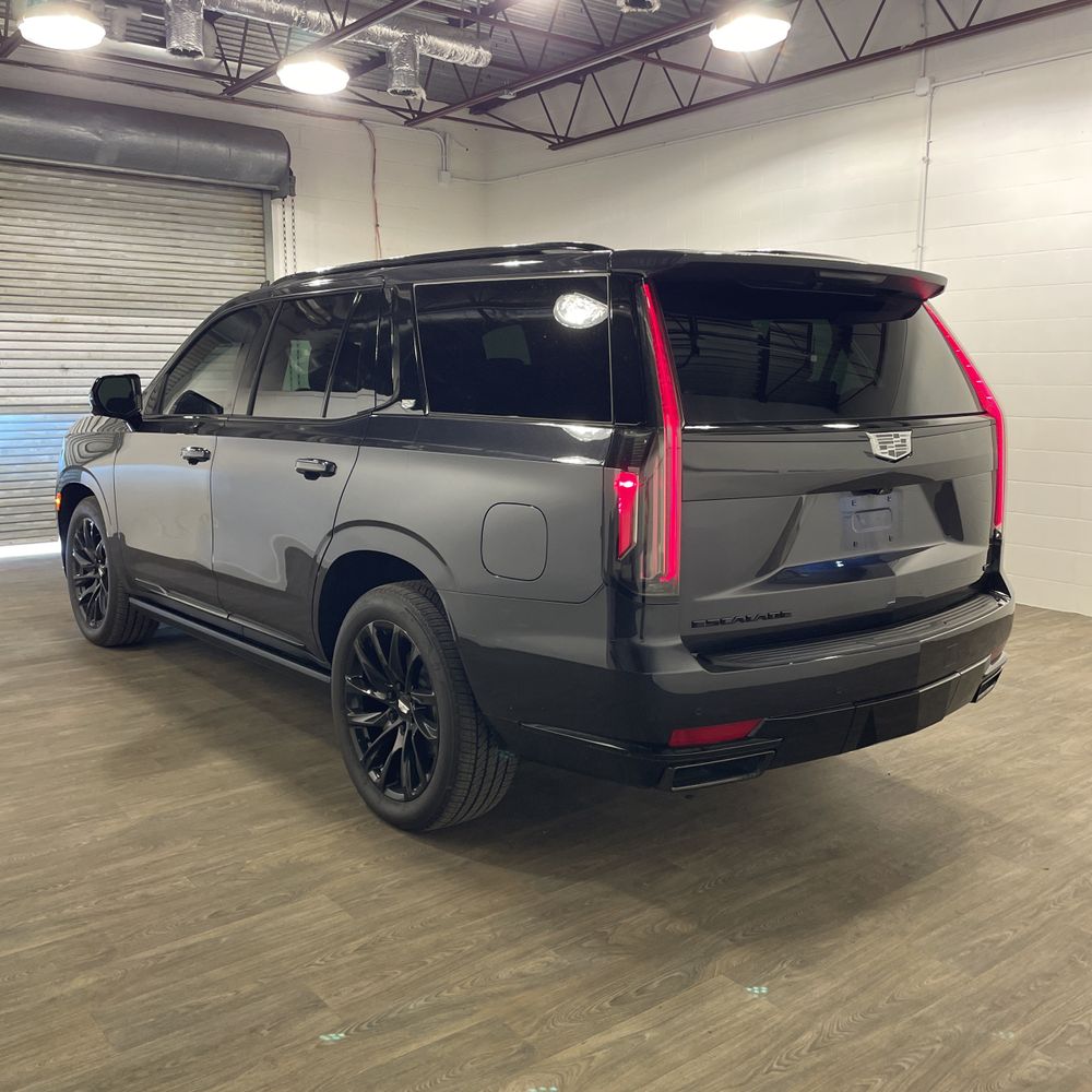 2023 Cadillac Escalade Sport