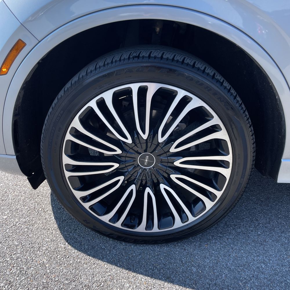2022 Lincoln Aviator Black Label