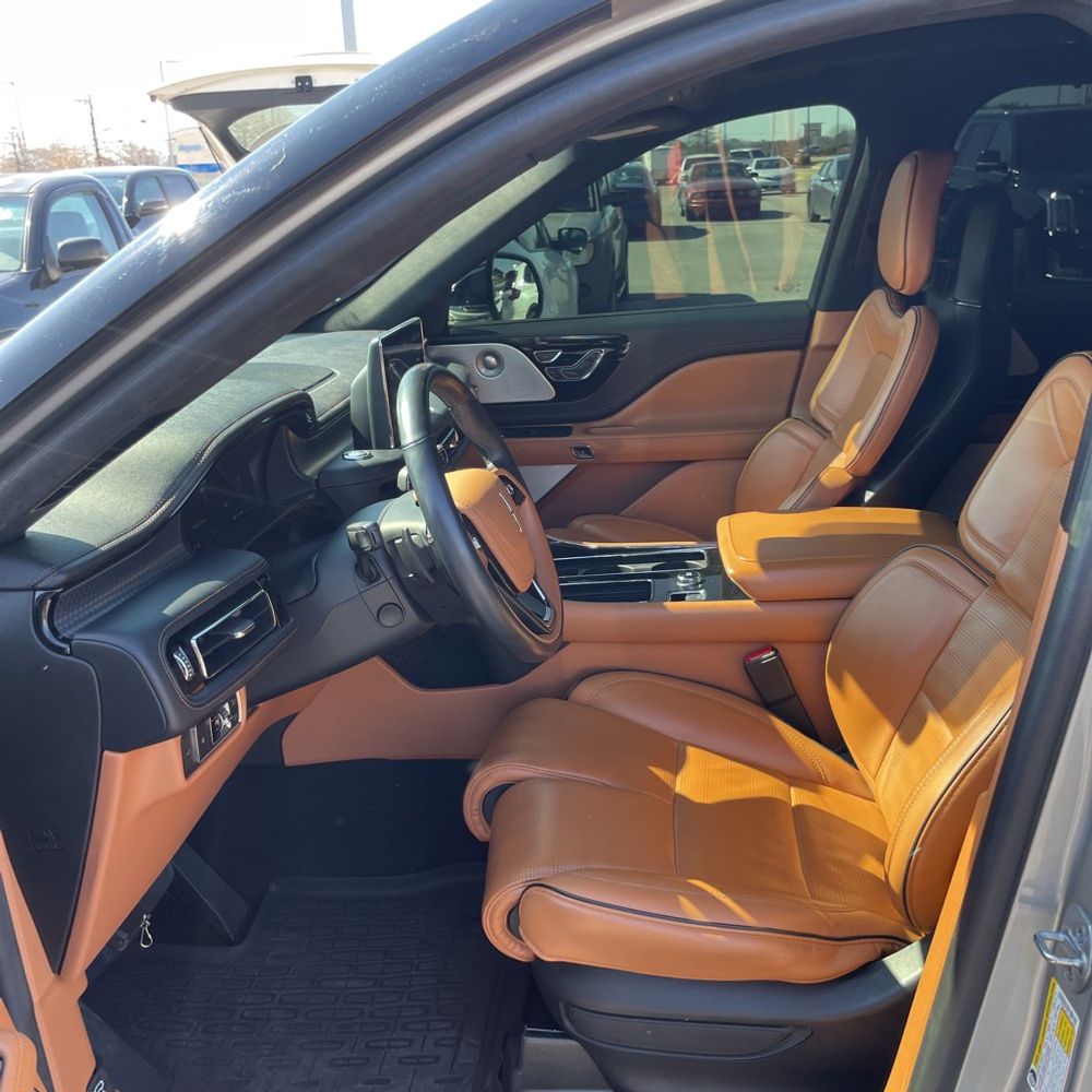 2022 Lincoln Aviator Black Label