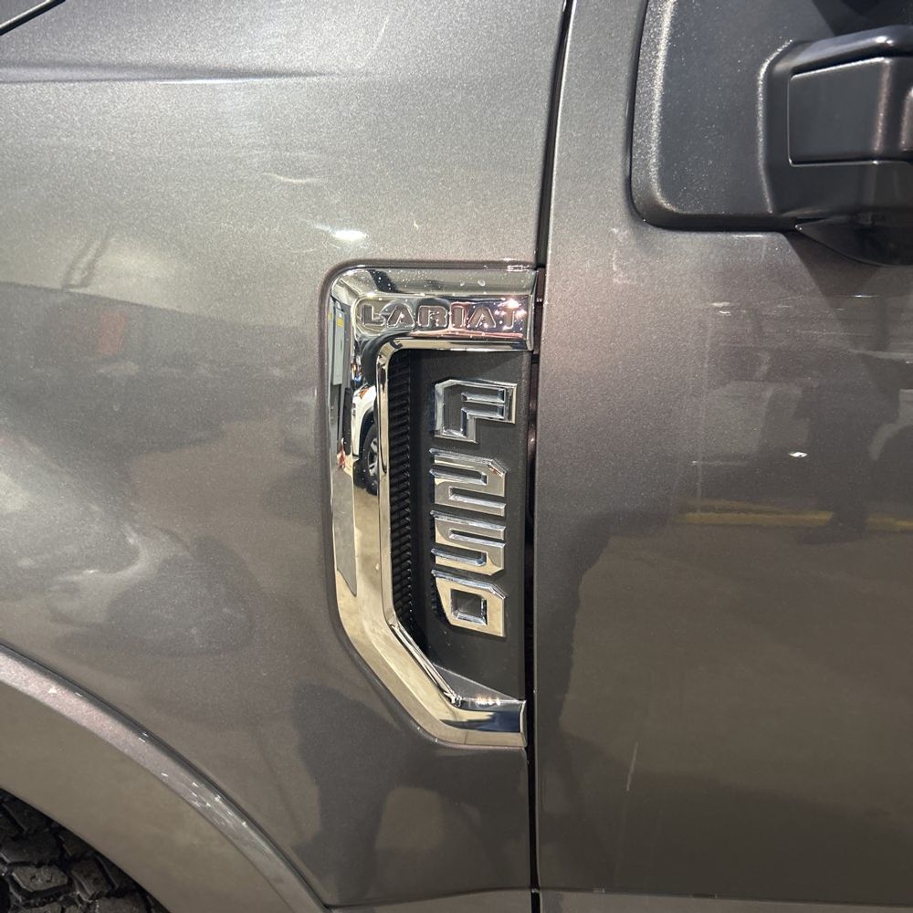 2022 Ford F-250 Super Duty Lariat