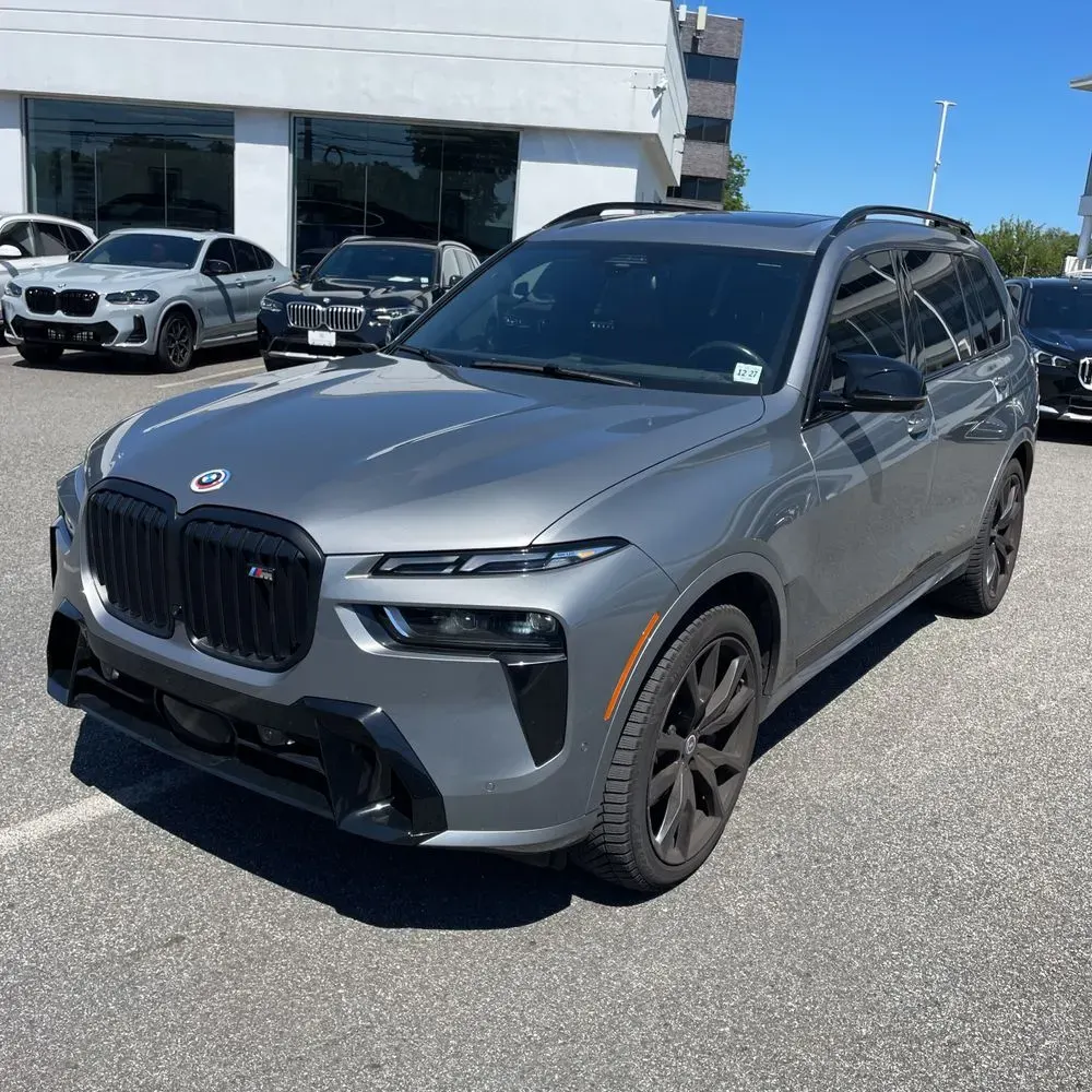 2023 BMW X7