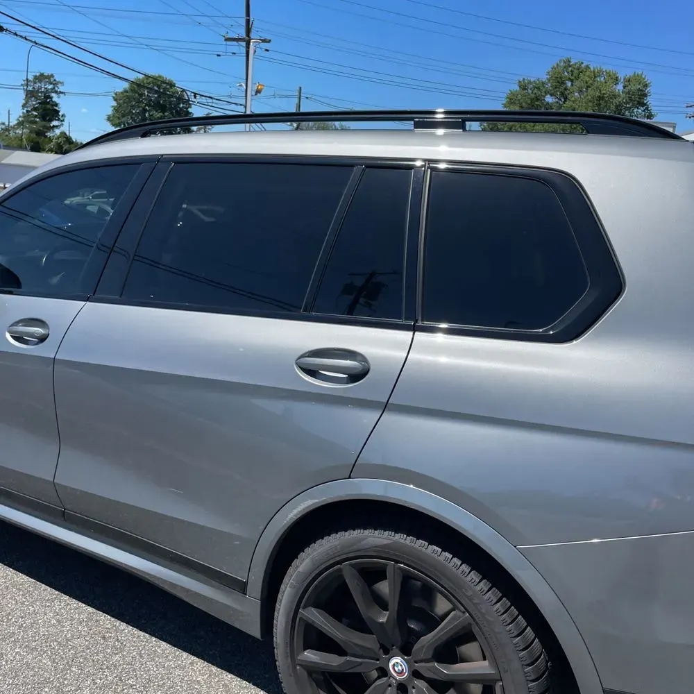 2023 BMW X7 M60i