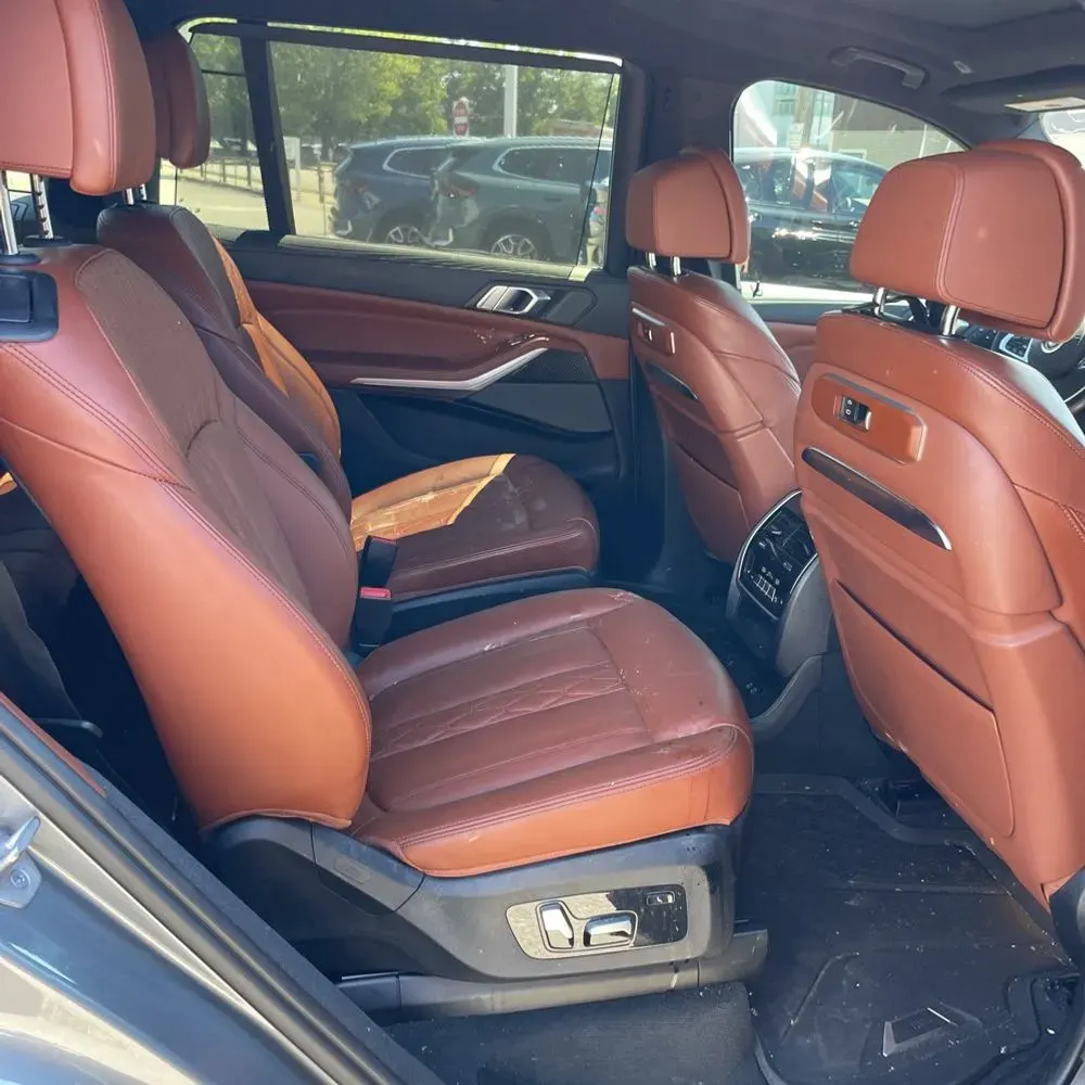 2023 BMW X7 M60i