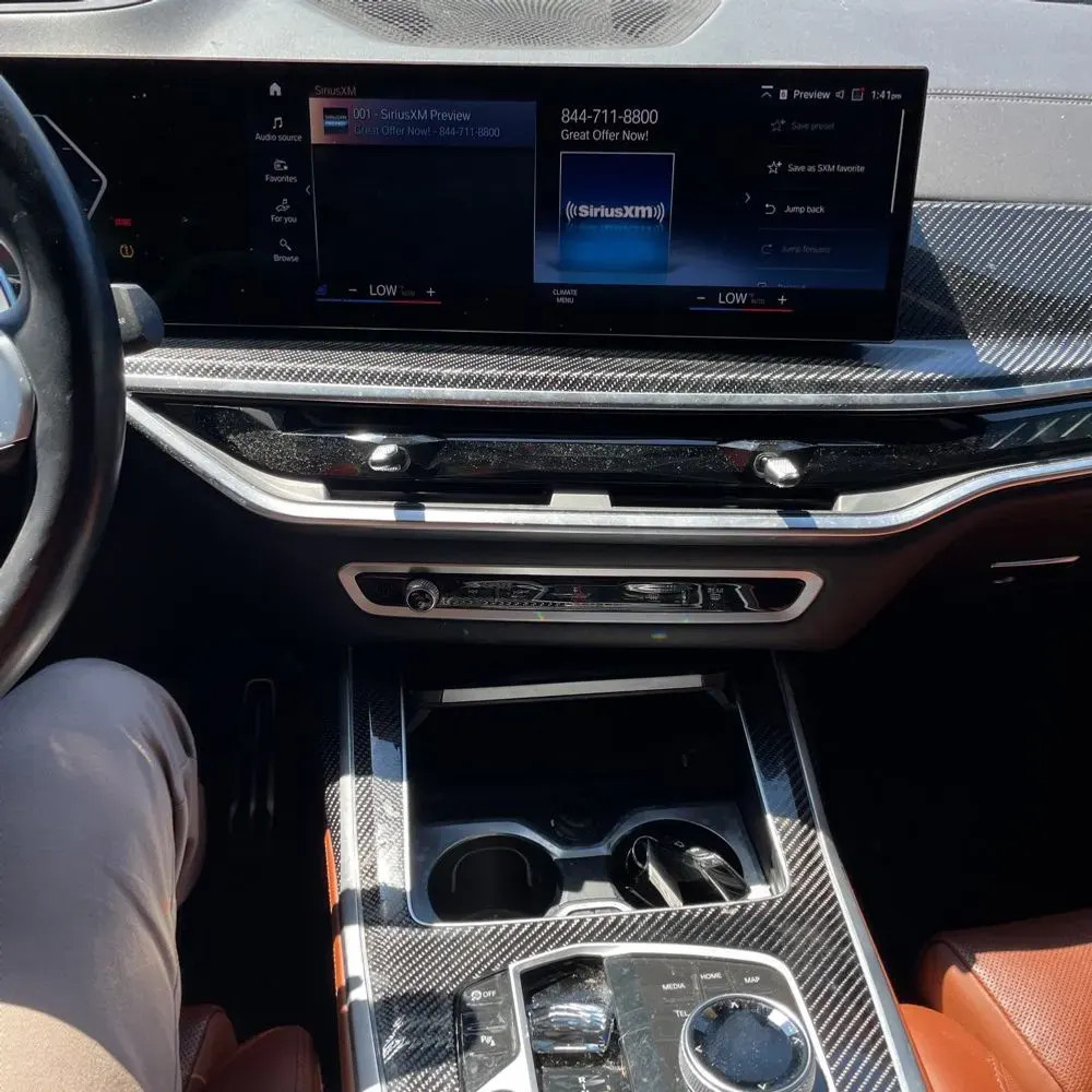 2023 BMW X7 M60i