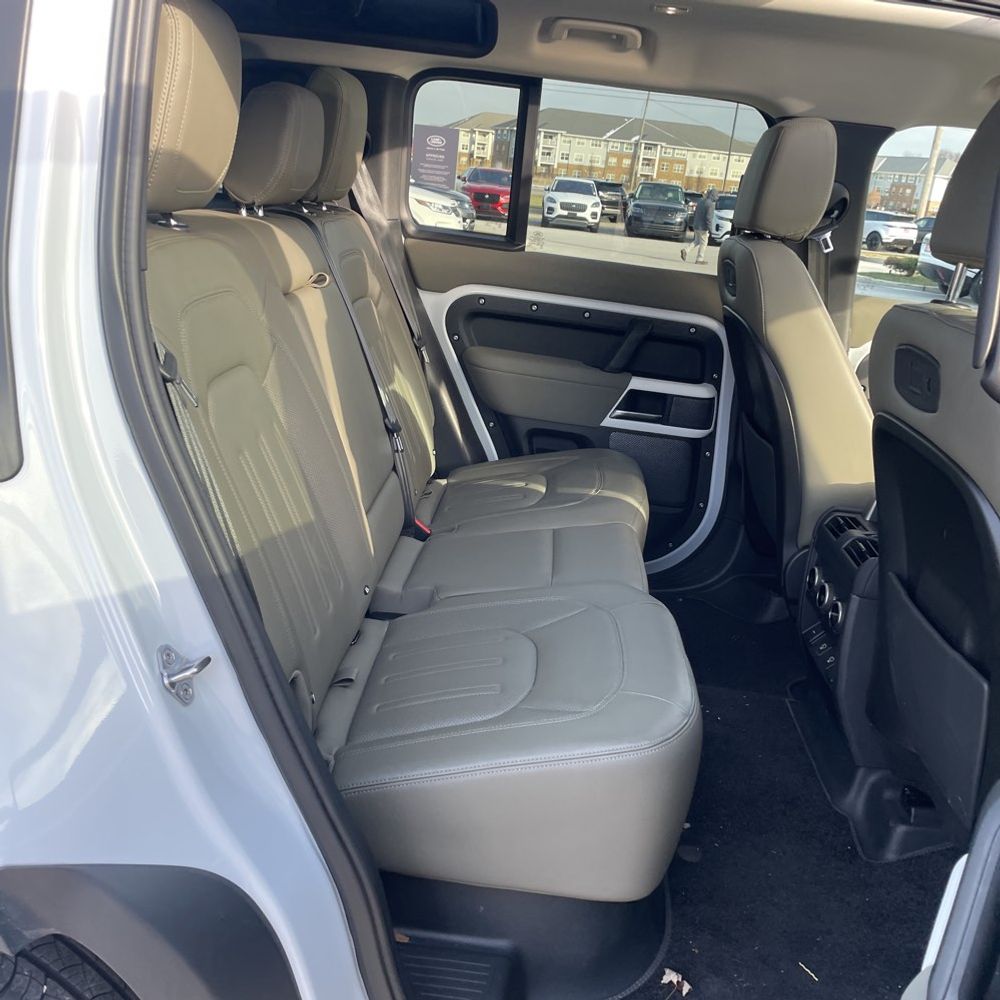 2022 Land Rover Defender 110 S