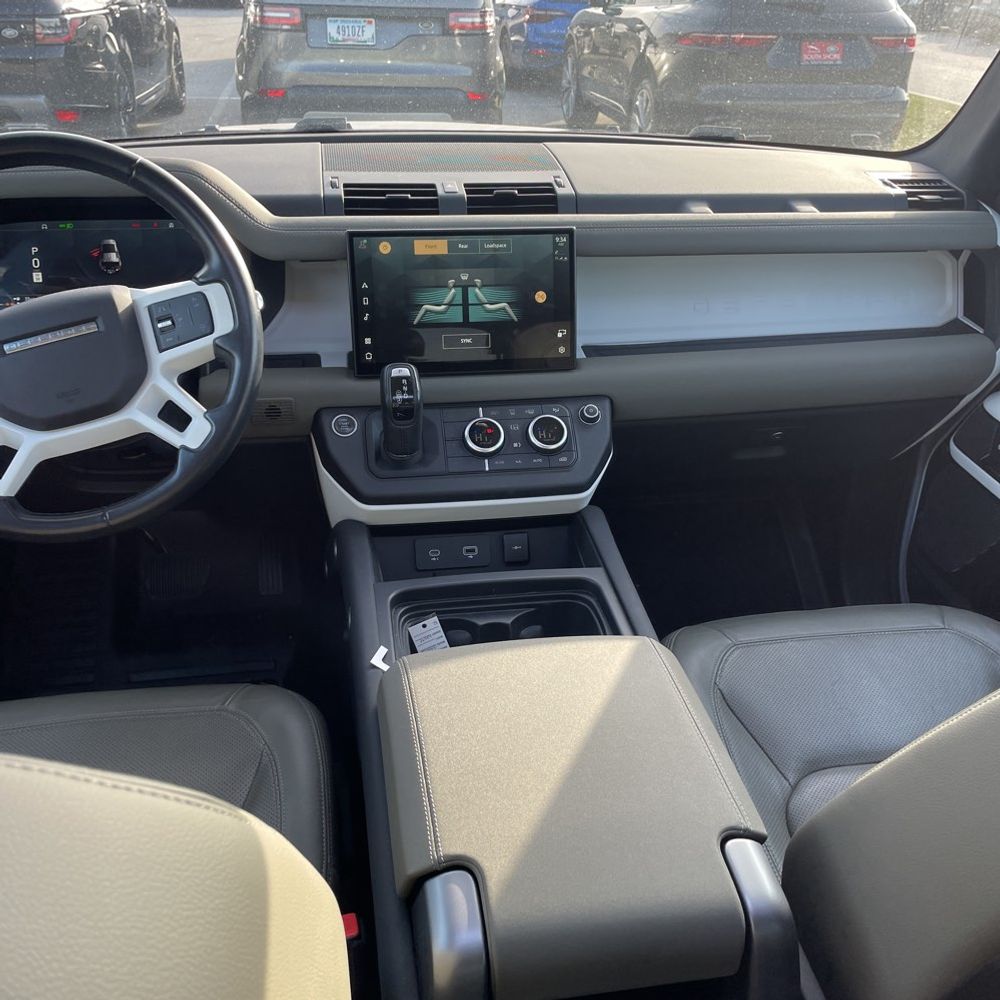 2022 Land Rover Defender 110 S