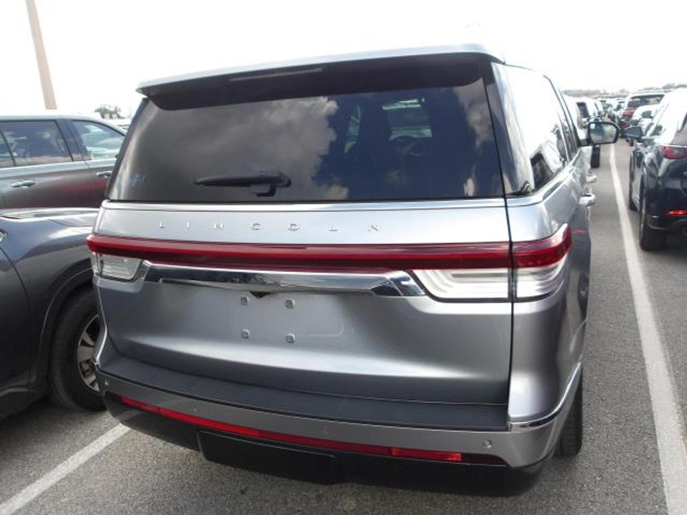 2023 Lincoln Navigator Reserve